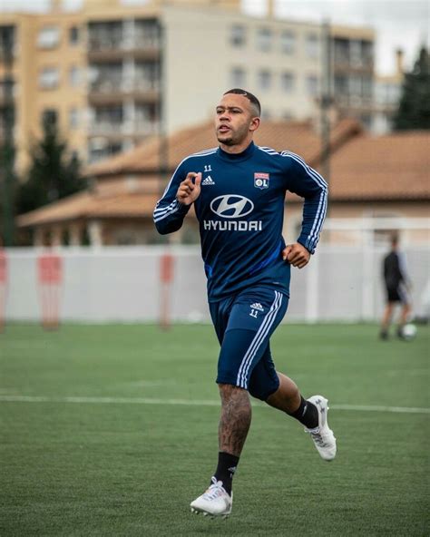 A collection of the top 46 memphis depay wallpapers and backgrounds available for download for free. Memphis Depay | Memphis depay