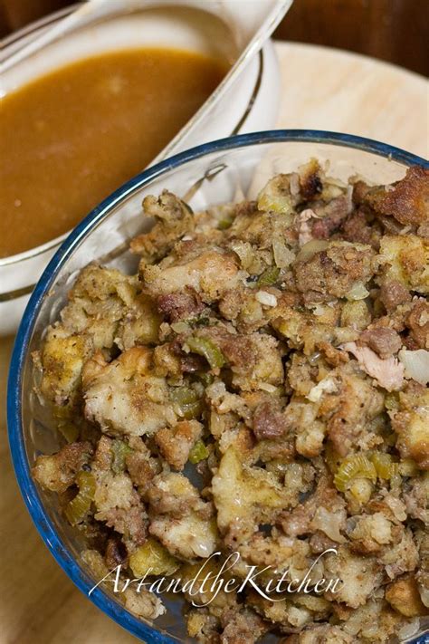 How To Make A Traditional Turkey Stuffing And Gravy With Easy To