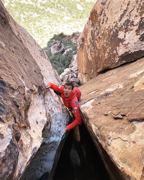 Alex Honnold Free Solos Famous Routes In Red Rocks Nv During Casual Half Day Laptrinhx News