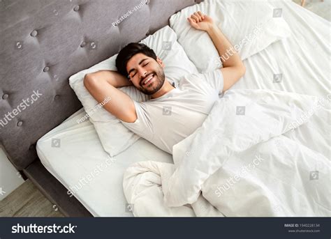 36 Arab Man Sleep Top View Images Stock Photos And Vectors Shutterstock