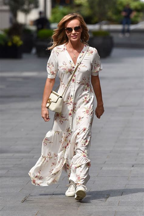 Amanda holden, pictured at a britain's got talent 2020 photocall in january, has lifted the spirits of the nation by taking her bin out in a couture gown. Amanda Holden in a Cream Floral Summer Dress and Comfy Shoes 05/18/2020 • CelebMafia