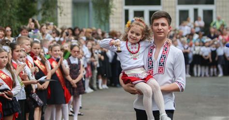 Стоимость билетов указана от 800 до 3200 гривен, их можно уже преобрести на сайте. Последний звонок в Киеве в 2021 году - названа дата для ...