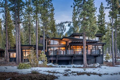 Move In Ready Martis Camp Home For Sale 5 Beds 55 Baths