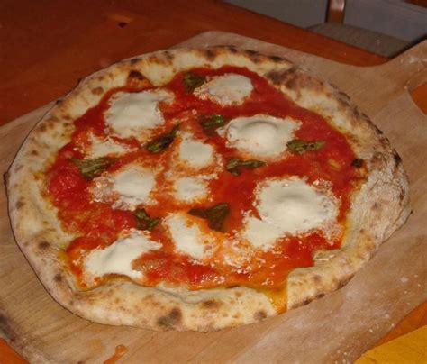 Add flour mixture to top of water along with olive oil. Best 25+ New york pizza ideas on Pinterest | New york ...