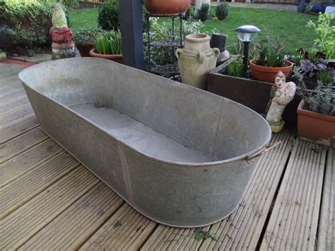 Lovely Old Vintage Tin Bath In Excellent Condition No Rest Or Holes In The Bath Collection Only