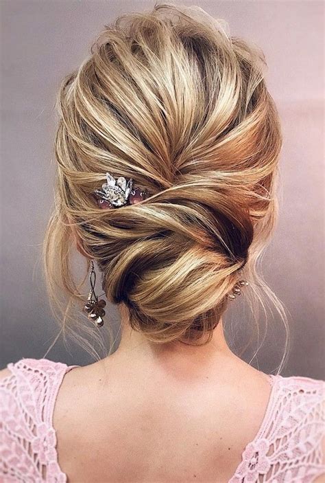 This Bridesmaid Updos For Medium Length Hair Hairstyles Inspiration