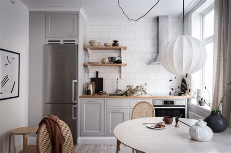 Scandinavian kitchen designs can be white, grey or blue. 18 Minimalist Scandinavian Kitchen Designs That Will ...