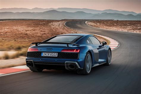 2021 Audi R8 Coupe Review Trims Specs Price New Interior Features