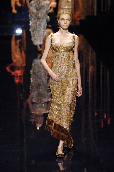2006 Autumn Dolce And Gabbana Regency Inspired Empire Line Gown