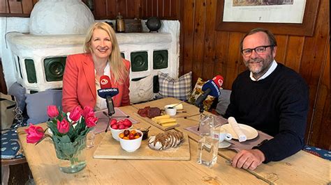Durch zahlreiche events zum thema philosophie. Sepp Schellhorn zu Gast bei Claudia Stöckl - Ö3 Sendungen