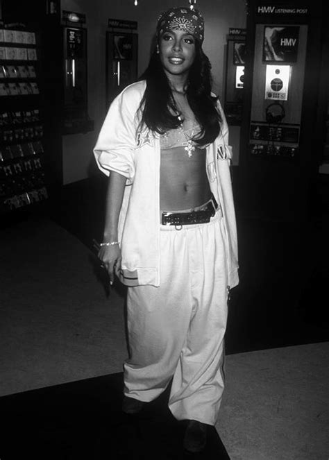 Aaliyah Aaliyah Outfits 2000s Fashion Outfits Aaliyah Style