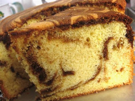Ini resep kue pisang kukus yang kubuat dengan pisang sebiji doang hahaha *ini masak sungguhan apa main masak2an sih 😀. Arini dapoer kilat