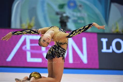 daria dmitrieva rus ball gymnastics photos rhythmic gymnastics world championship mali