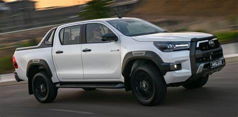 Toyota Hilux Updated New Model And More Features Topauto