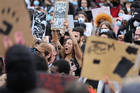 London Mayor Urges Black Lives Matter Protesters To Follow Social Distancing Measures