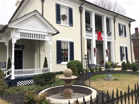 Benjamin Moore Dunmore Cream Exterior On Historic Home In Maury County