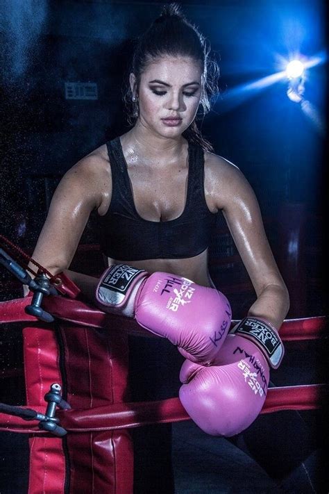 Pin On Boxing Beauties 2021