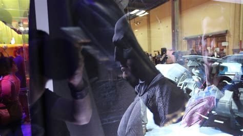 Batman Vs Superman Pictures Reveal Wonder Woman Costume Collider
