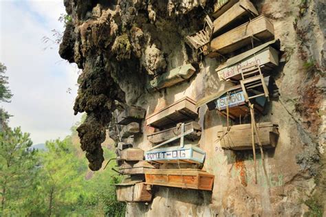 Hanging Coffins Of Sagada The Filipino Tribe That Hangs Its Dead From