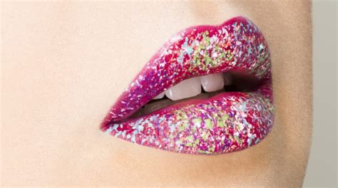 15 Creative Lip Makeup Art Trends