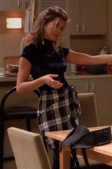 Rachel Greens Most Stylish Looks Ever On Friends Her Turtleneck From