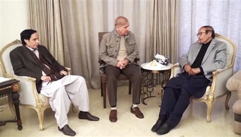 After 14 Year Hiatus Shahbaz Meets Chaudhry Brothers At Residence In Bid To Mount Pressure On Govt