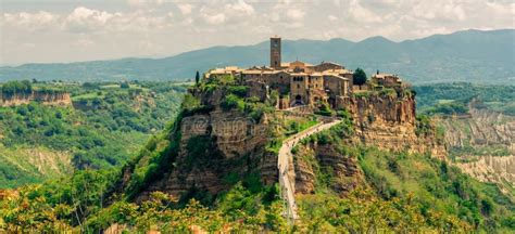 Medieval Village Of Civita Di Bagnoregio Famous Landmarks Of Italy