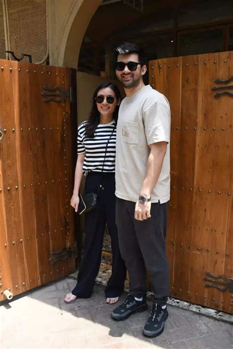 Sunny Deols Son Karan Deol Finally Poses With Fiance Drisha Acharya For Paps And They Just Can