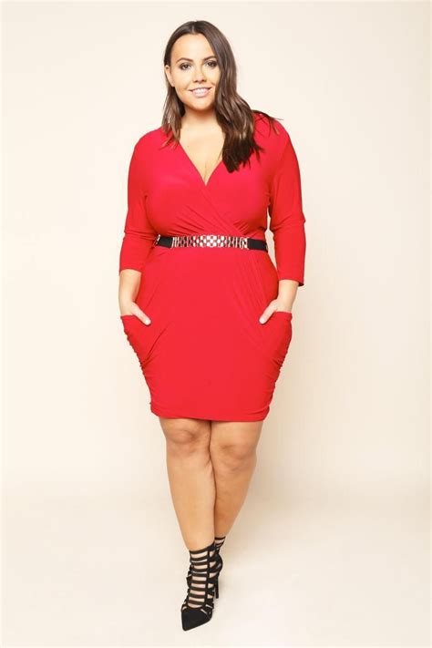 A910 Anna Krylova More Curves Plus Size Model Make Your Own Dresses
