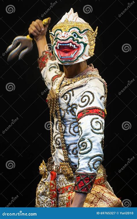 Thai Culture Dancing Art In Masked â€œkhonâ€ That High Class Of Stock Image Image Of Classical