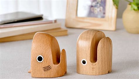 Wooden Whaleshark Head Cell Phone Stand Charging Dock