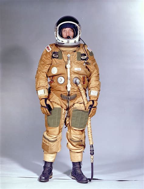 Nasas Spacesuit Evolution Visit Space Coast Blog Astronaut Suit