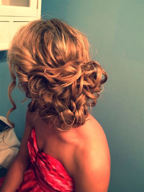 Prom Updos For Curly Hair