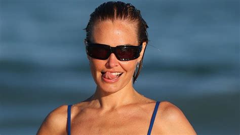 Lara Worthington Returns To The Sutherland Shire For Beach Shoot Daily Telegraph