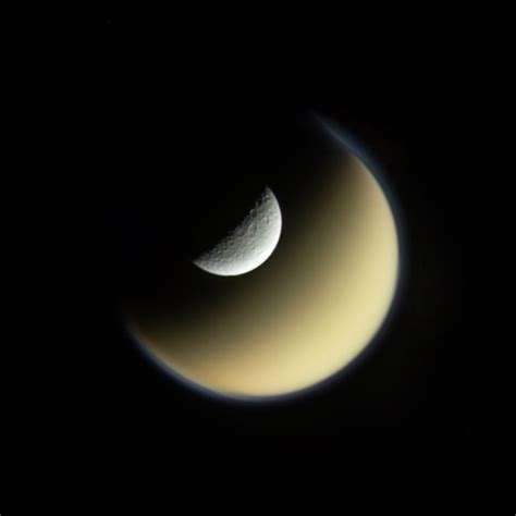 Sillett beserta naturalis quinault lake redcedar terletak di dekat pantai barat laut danau quinault di daerah utara aberdeen, washington, yaitu sekitar 34 kilometer dari samudra pasifik. Gambar 'close up' bulan terbesar planet Zuhal - Unikversiti