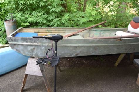 Jon Boat Duck Boat Fishing Boat 10 Ft Sled Plus Accessories Jon Boat