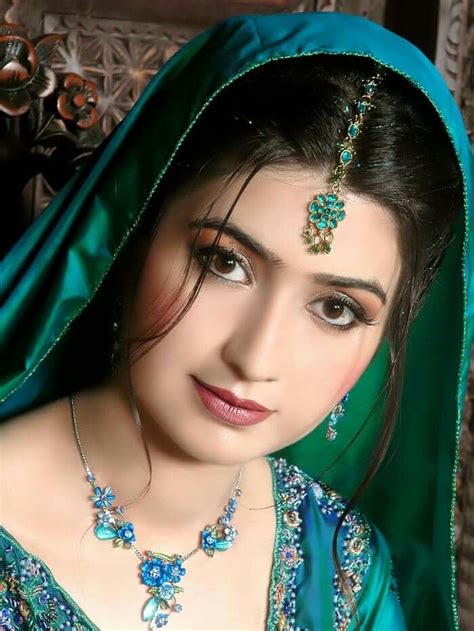 Kashmir Mprasad Raos Wife Beauty Full Girl Beauty Girl Beauty Women