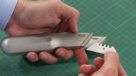 Blade Replacement On Metal Handle Utility Knives Youtube