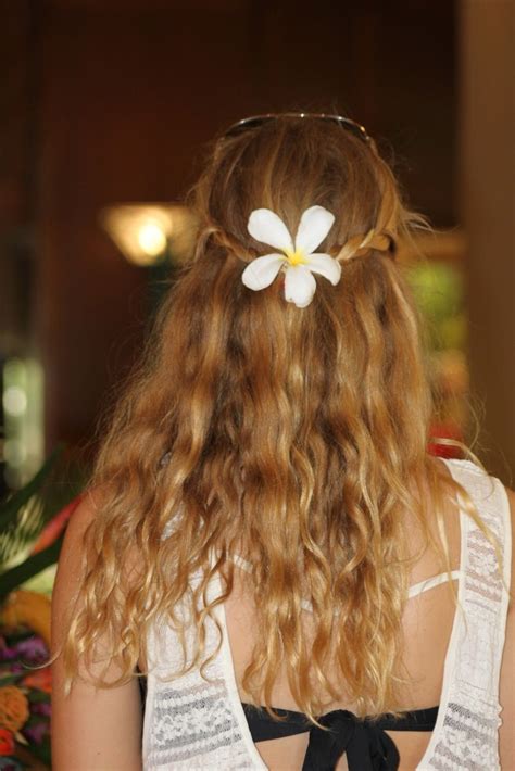 Hawaiian Women Hair