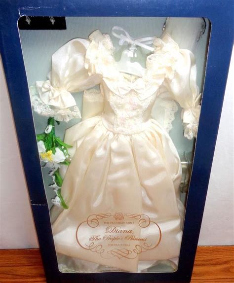 Franklin Mint Princess Diana Royal Wedding Gown Ensemble For 16 Vinyl