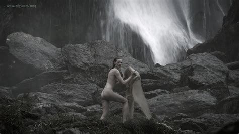 Nude Video Celebs Alyssa Sutherland Nude Vikings S E