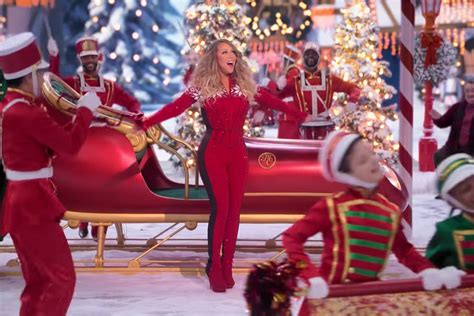 Mariah Careys Magical Christmas Special Apple Tv Plus Review Stream