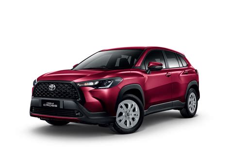 The corolla cross' body shape is pretty similar to the rav4 with an upright appearance and a nearly identical greenhouse, but it's got a distinctive front end with angry headlights and a large. New 2021 Toyota Corolla Cross Blurs The Lines Between Hatches And SUVs | Carscoops