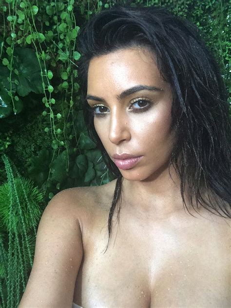 Kim Kardashian Selfie Featured In Her New Book Selfish Photos Kim