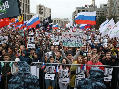 Moscow Protests More Than 300 Anti Putin Demonstrators Arrested In