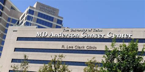 Md Anderson Cancer Center To Lay Off Roughly 5 Of Workforce Wsj