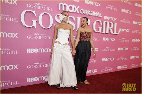Jordan Alexander Whitney Peak And Emily Alyn Lind Deliver Major Style For Gossip Girl Premiere