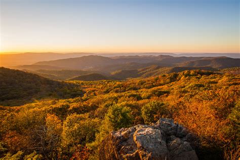 Maybe you would like to learn more about one of these? Top Hiking Trails at Shenandoah National Park | Amazing Places