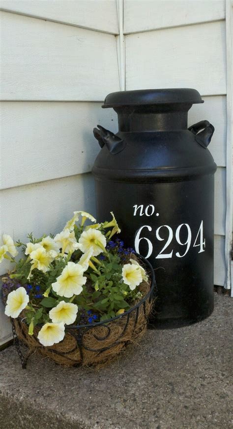 Best flowers for pots in full sun as well as in shade such as those suitable for porch, deck or partio. Welcome Spring: 17 Great DIY Flower Pot Ideas for Front Doors