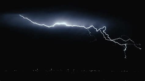 Storm Chaser Captures Slo Mo Lightning Footage Like Youve Never Seen